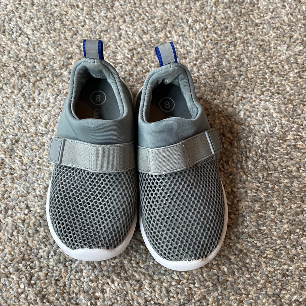 Cat and Jack water shoes